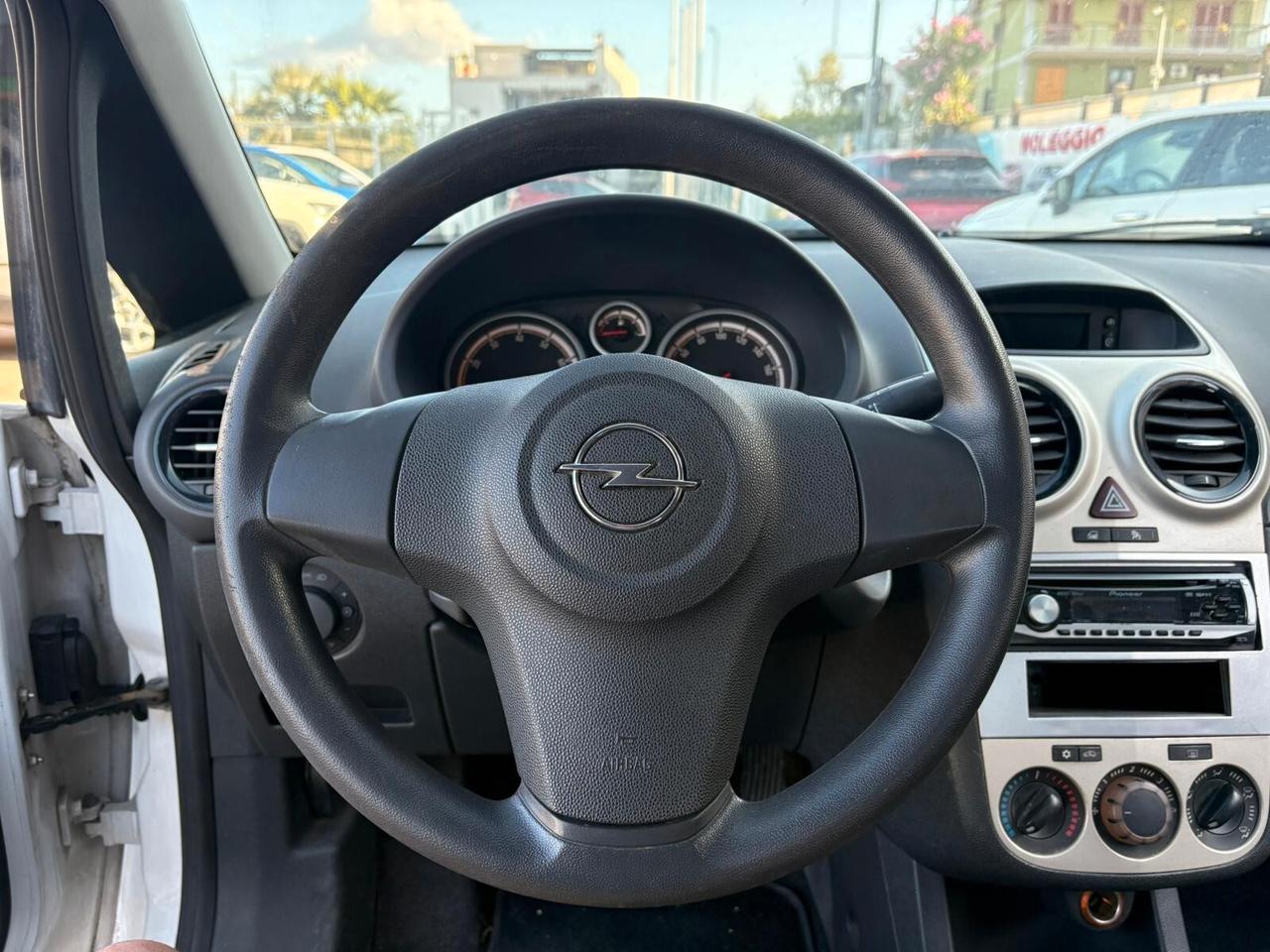 Opel Corsa 1.2 3 porte Sport