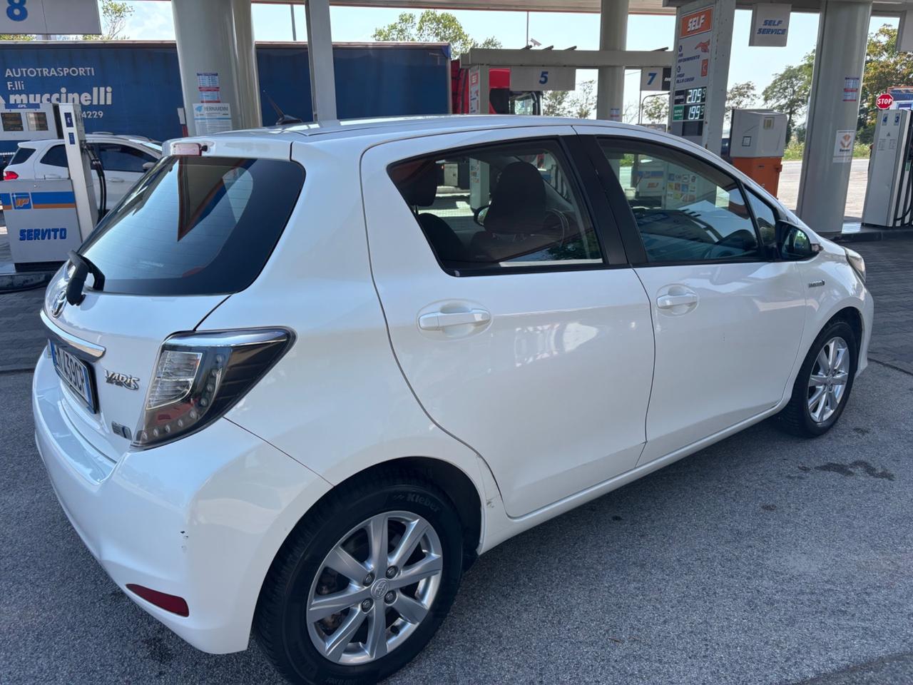 Toyota Yaris 1.5 Hybrid 5 porte Lounge