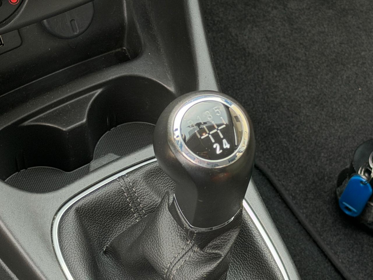 OPEL CORSA 1.4cc 90Cv Benzina Manuale Gancio Traino