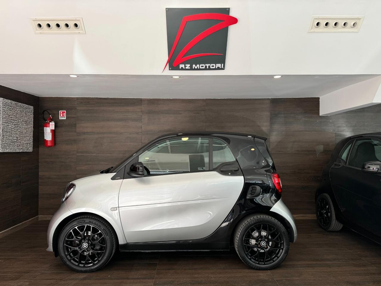 Smart ForTwo 70 1.0 twinamic Superpassion-NAVI-LED-ITALIANA GARANZIA