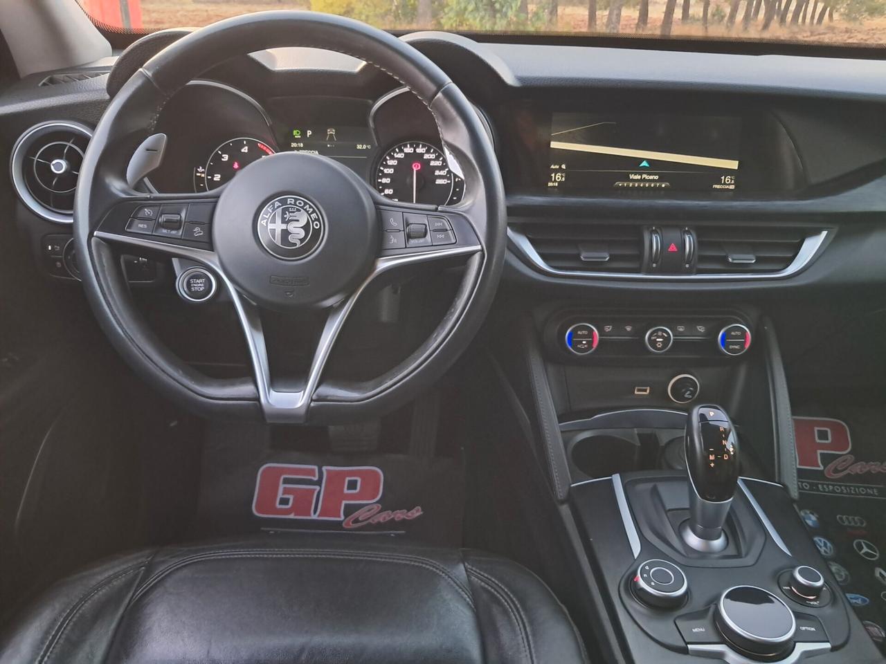 Alfa R. Stelvio 2.2 D 210cv Q4 Executive *PELLE-LED.NAVY*