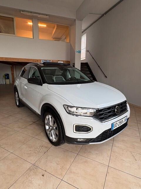 Volkswagen T-Roc 2.0 TDI SCR 150 CV DSG full optionals