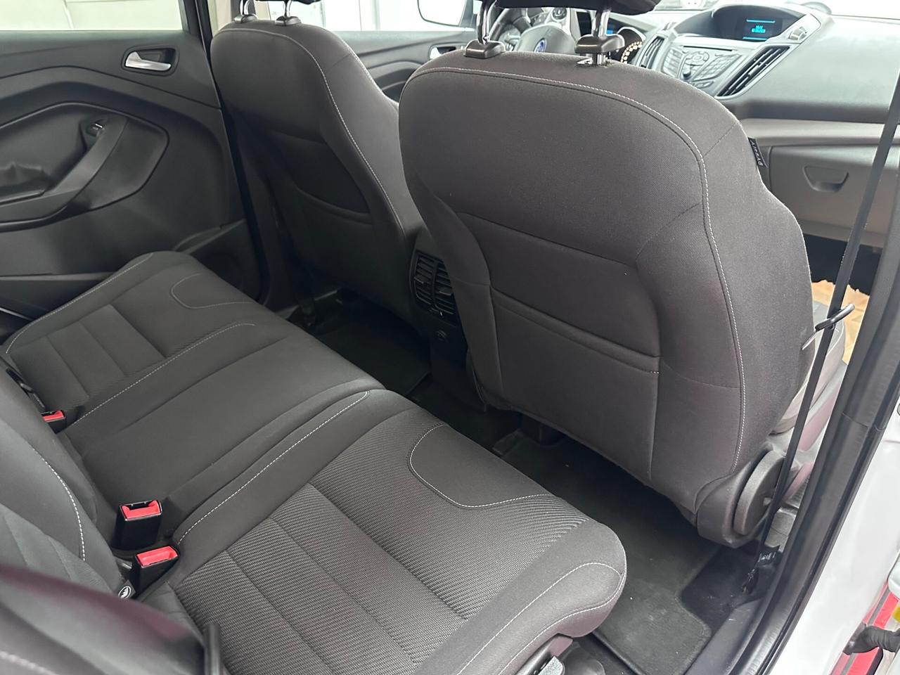 Ford Kuga 2.0 TDCI 120 CV S&S 2WD Titanium