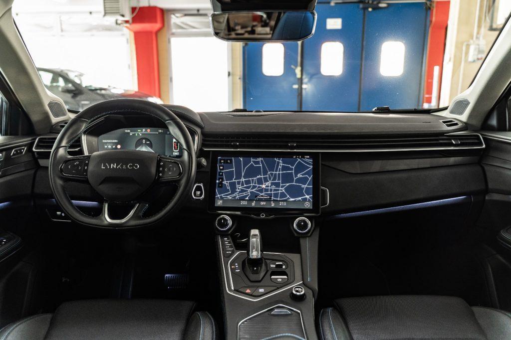 LYNK & CO 01 PHEV