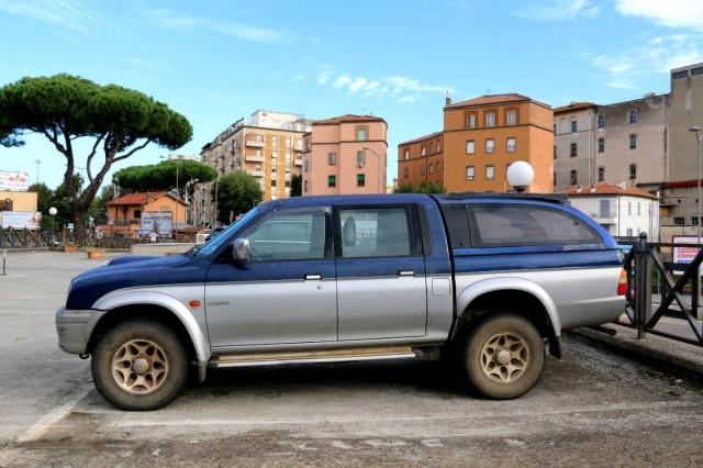 Mitsubishi L200 D.cab 2.5 tdi GLS 4wd