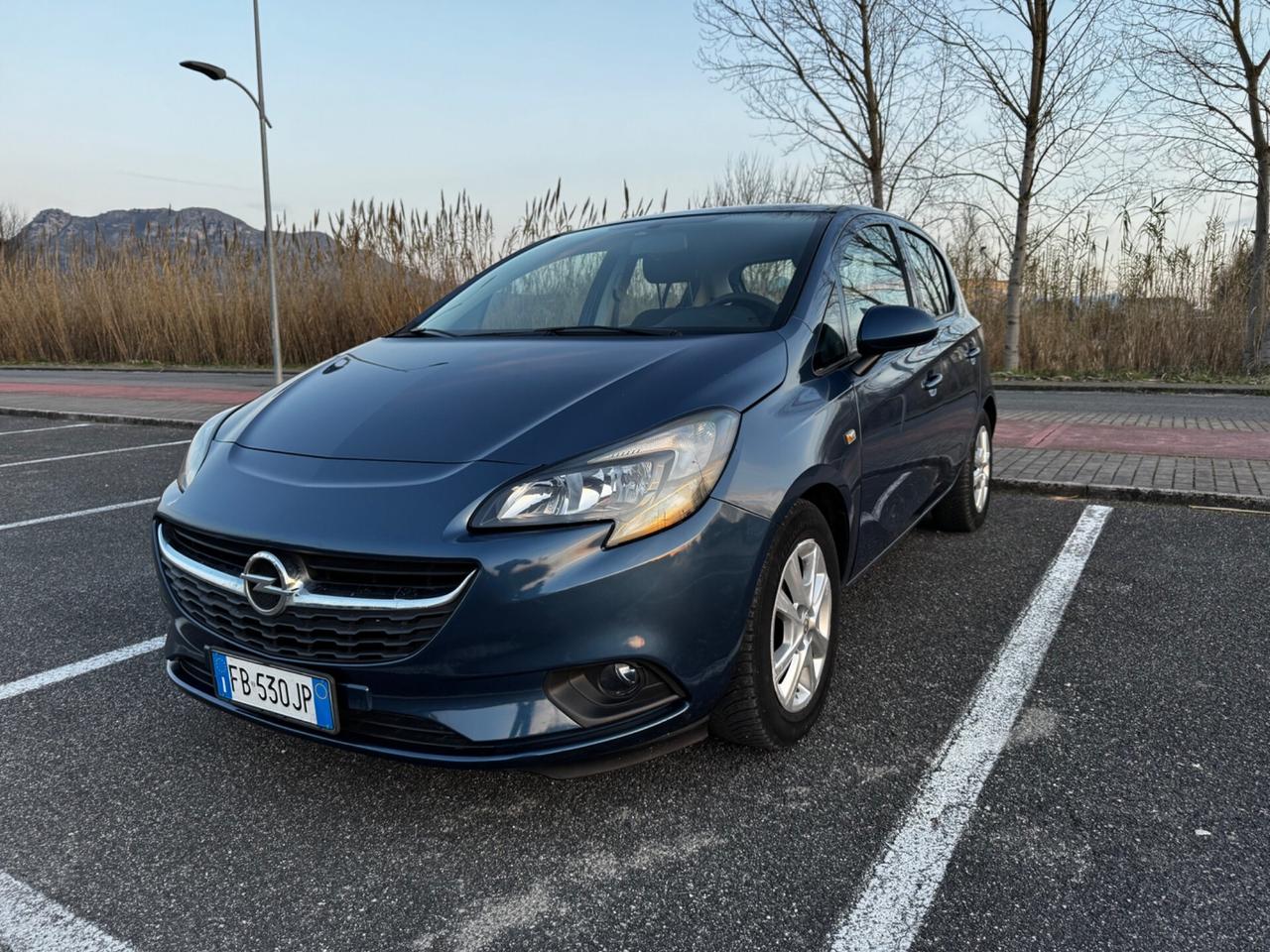 Opel Corsa 1.4 90CV GPL Tech 5 porte b-Color