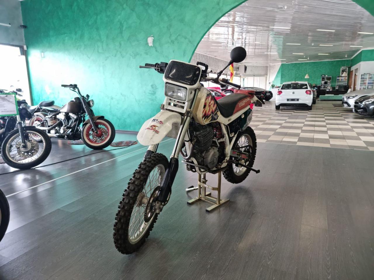 HONDA XR 600 R Blackbird