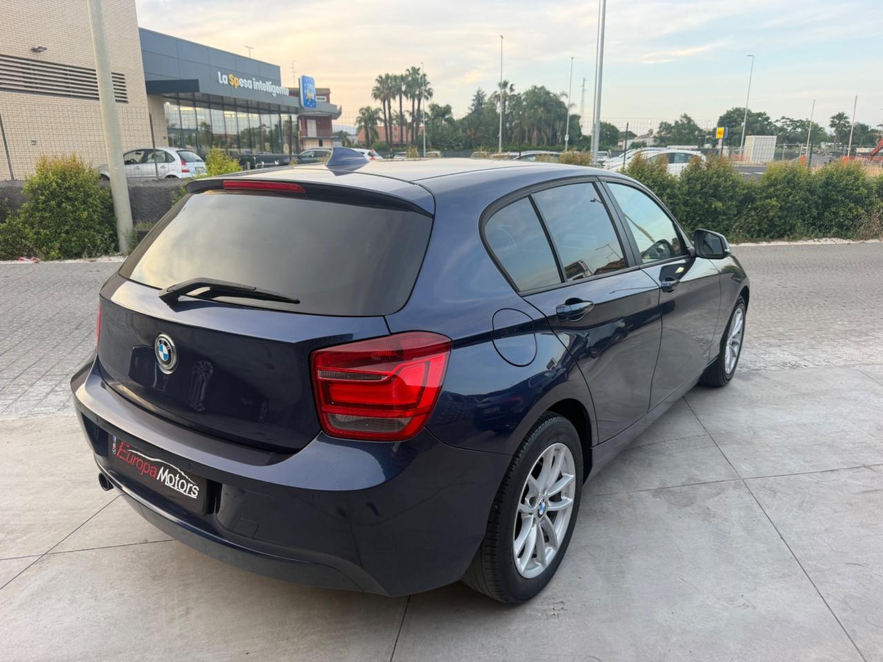 Bmw 114 114i 5p. Msport