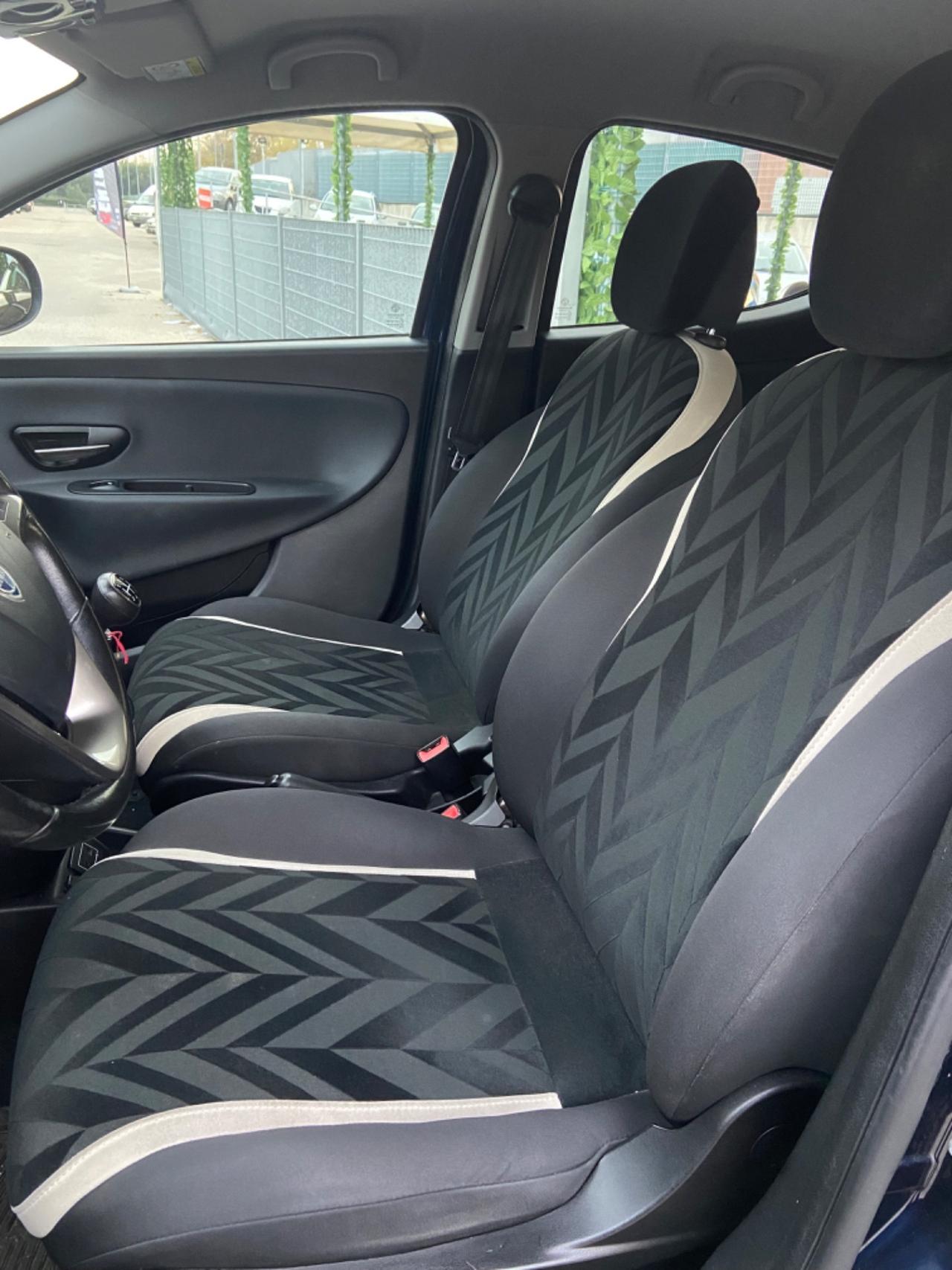 Lancia Ypsilon 0.9 85 CV Metano Platinum garanzia