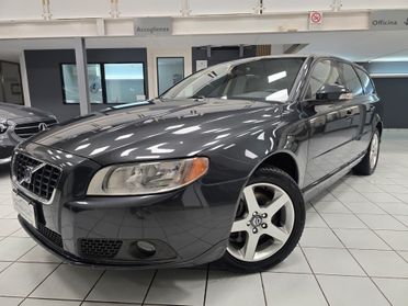 Volvo V70 2.4 d5 185 cv Momentum