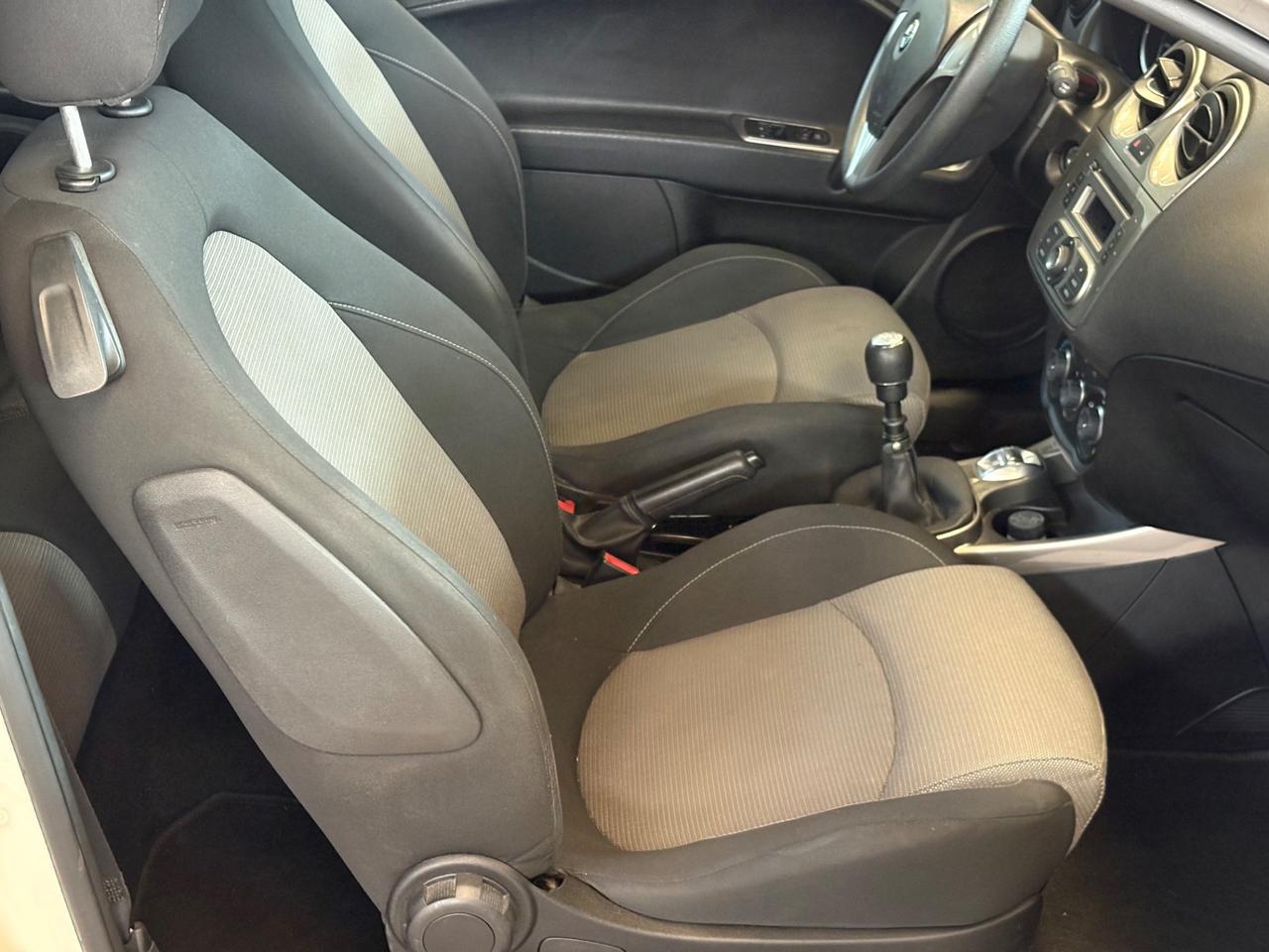 Alfa Romeo MiTo 1.4 105 CV M.air S&S Distinctive