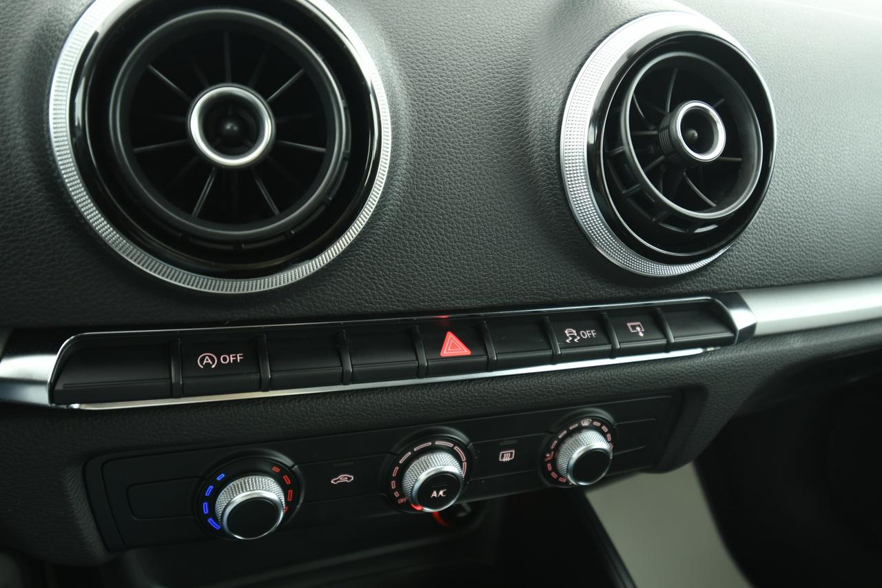 AUDI A3 Sportback 1.6 tdi Business 110cv E6 X COMMERCIANTI+BLUETOOTH