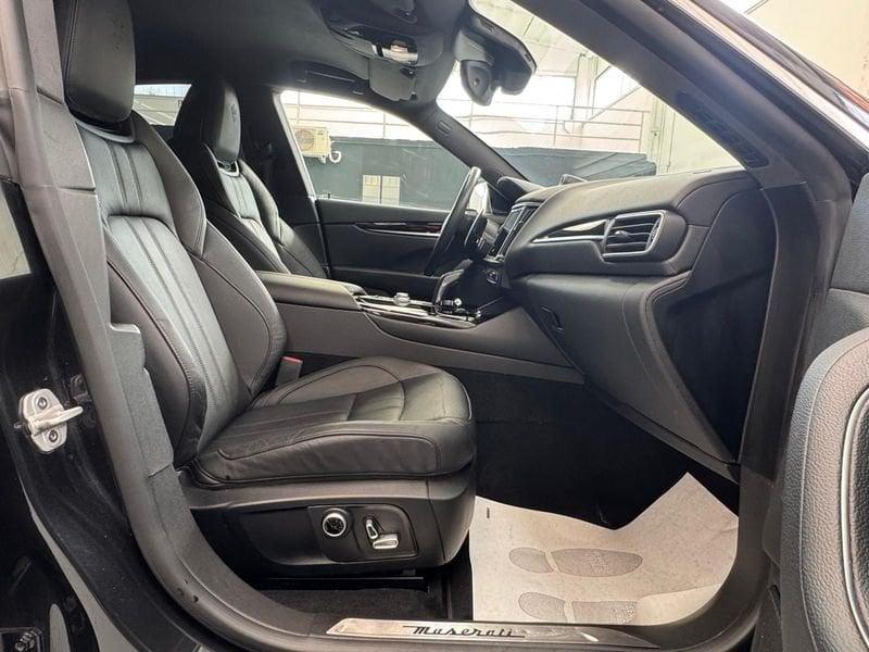 Maserati Levante Levante 3.0 V6 Granlusso 350cv auto