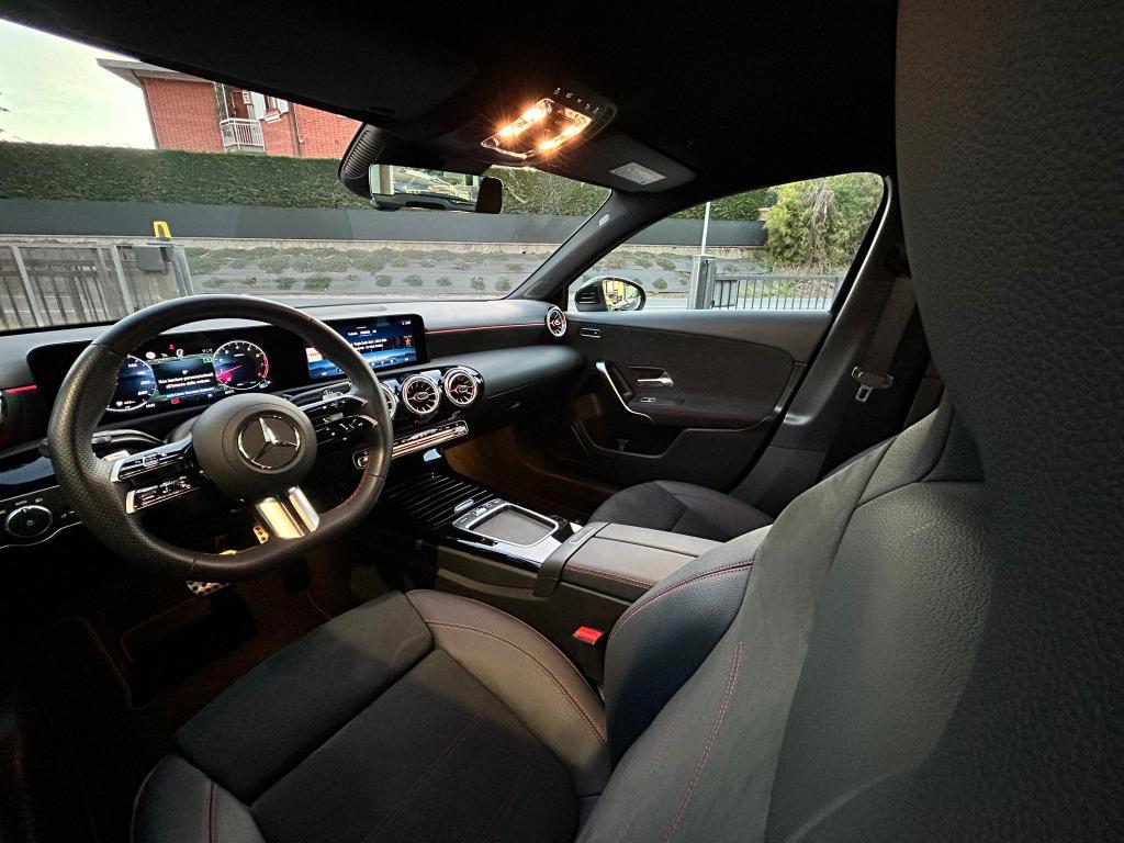 Mercedes A 180 AMG Line Premium 7G-DCT