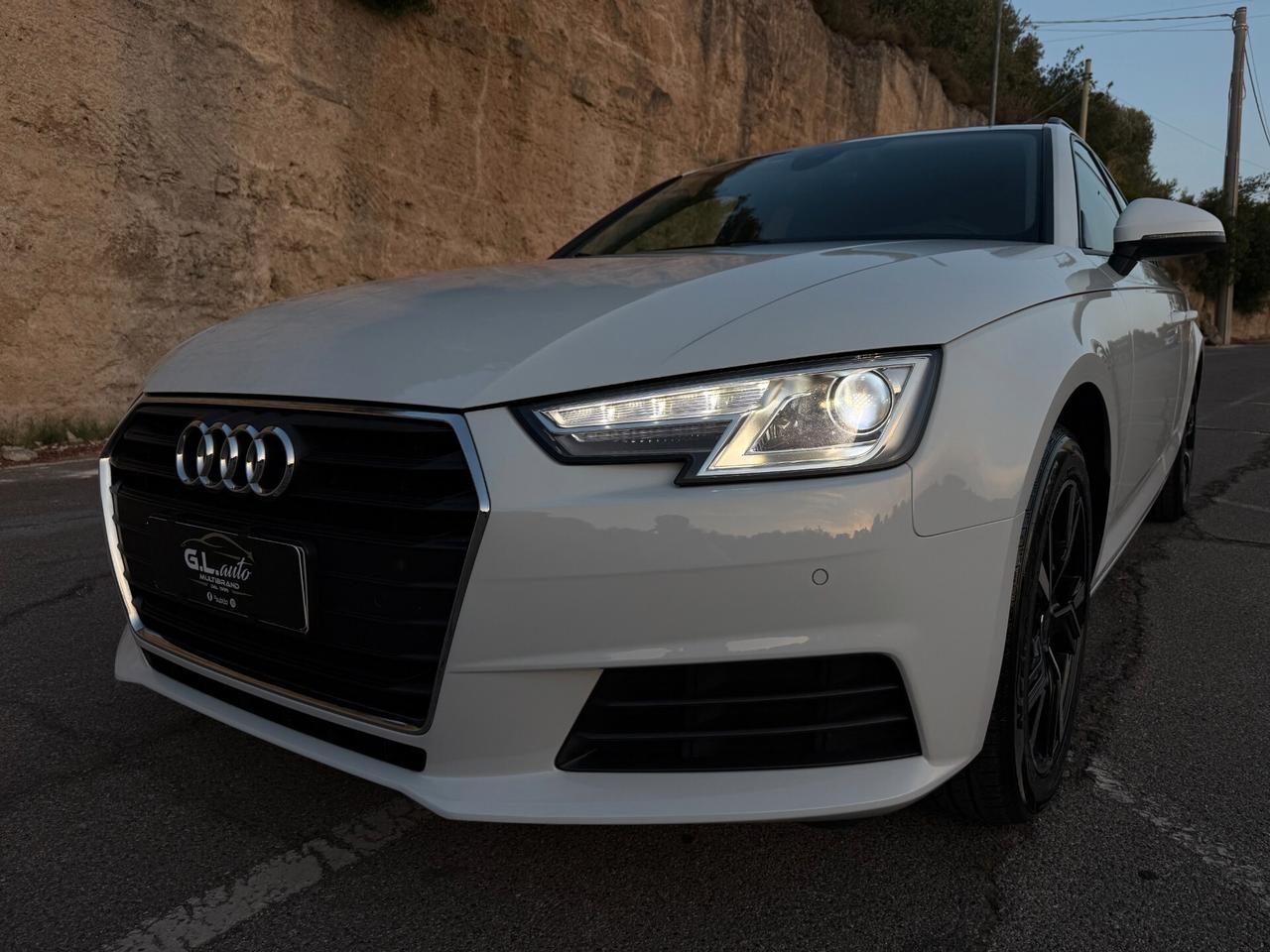 Audi A4 Avant/2.0 S TDI 150 CV/NAVI/LED/CERCHI 17"