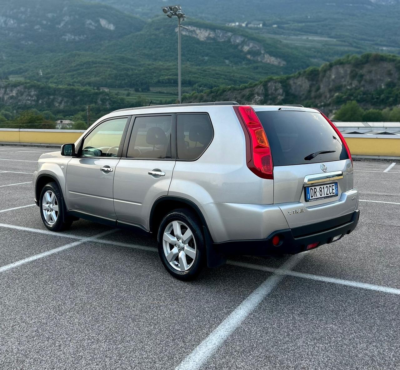 Nissan X-Trail 2.0 dCi LE 4WD FULL OPTIONAL