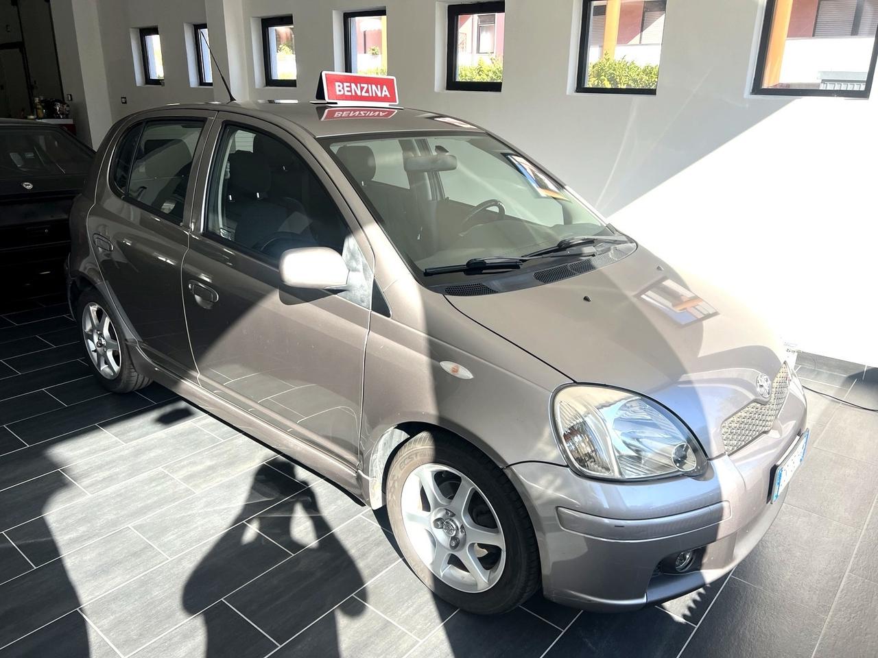 Toyota Yaris 1.5i 16V cat 5 porte T Sport