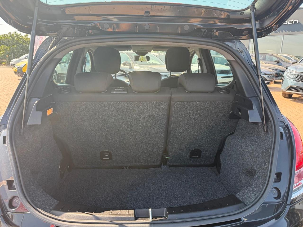 Lancia Ypsilon 1.0 FireFly 5 porte S&S Hybrid Ecochic Gold