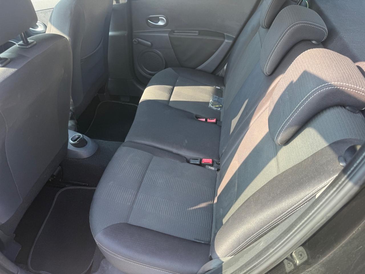 Renault Clio 1.2 16V 5 porte Luxe