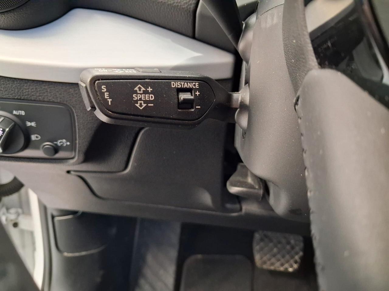 Audi Q2 30 TDI S tronic Business Design