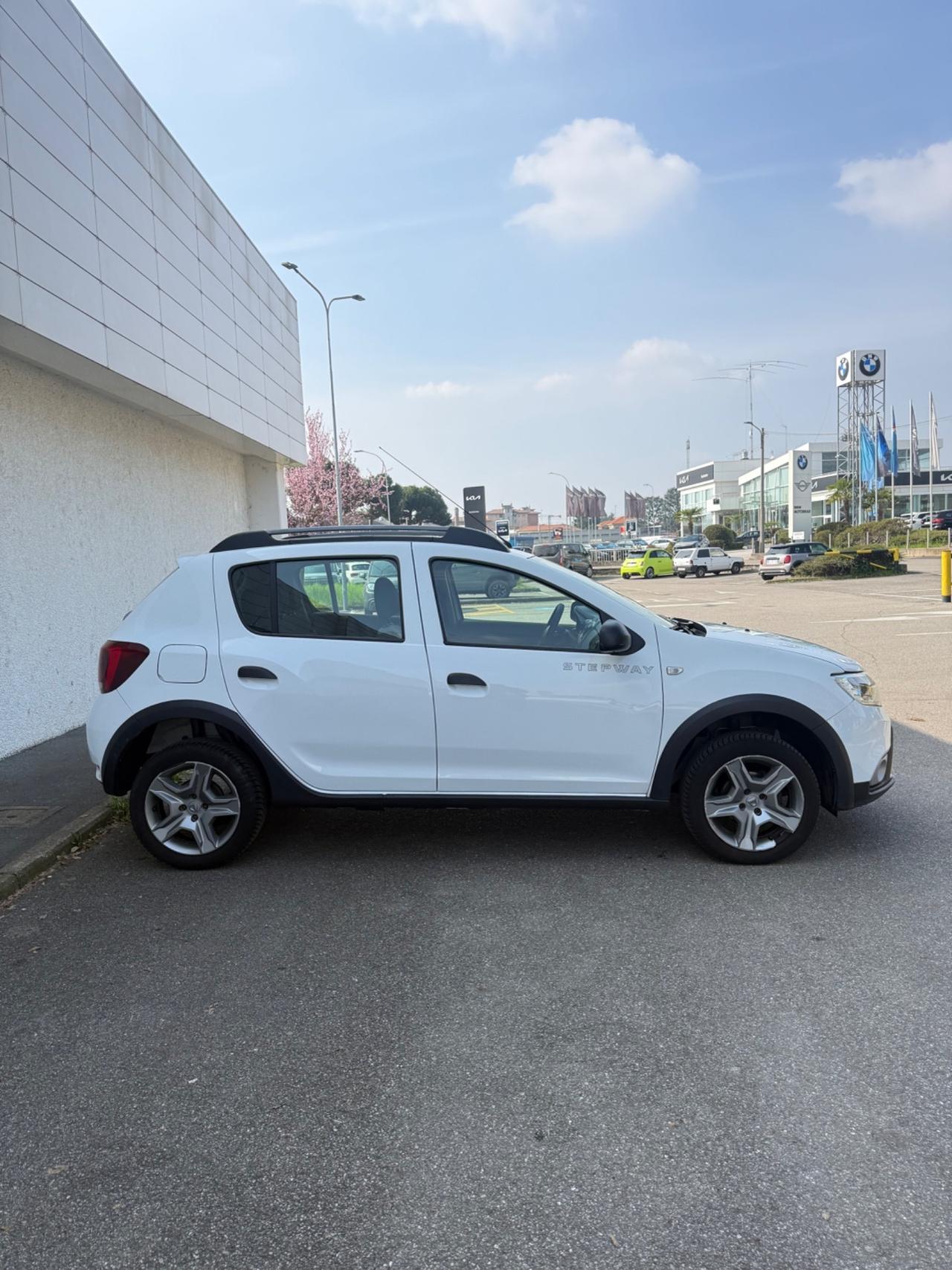 Dacia Sandero 1.0 SCe 12V 75CV Start&Stop Essential