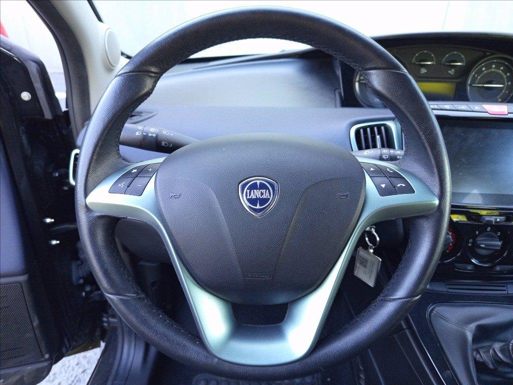 LANCIA Ypsilon 1.0 firefly hybrid Gold Plus s&s 70cv 5p.ti del 2024