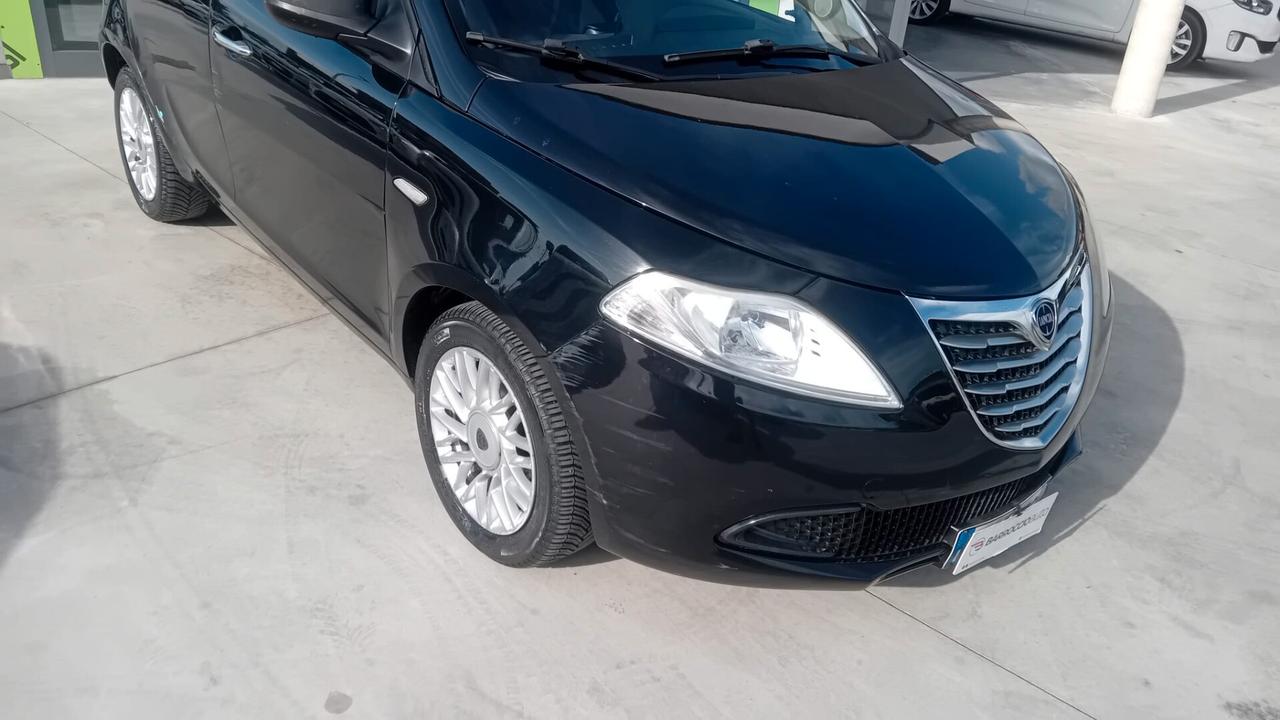 Lancia Ypsilon 1.2 69 CV 5 porte GPL Ecochic Silver