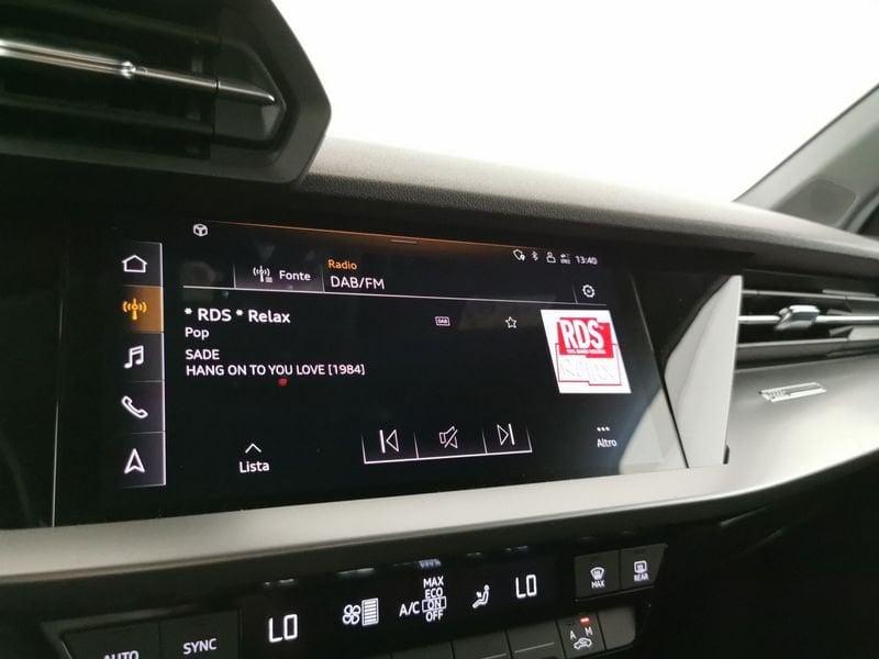 Audi A3 Sedan 35 2.0 tdi S line edition s-tronic