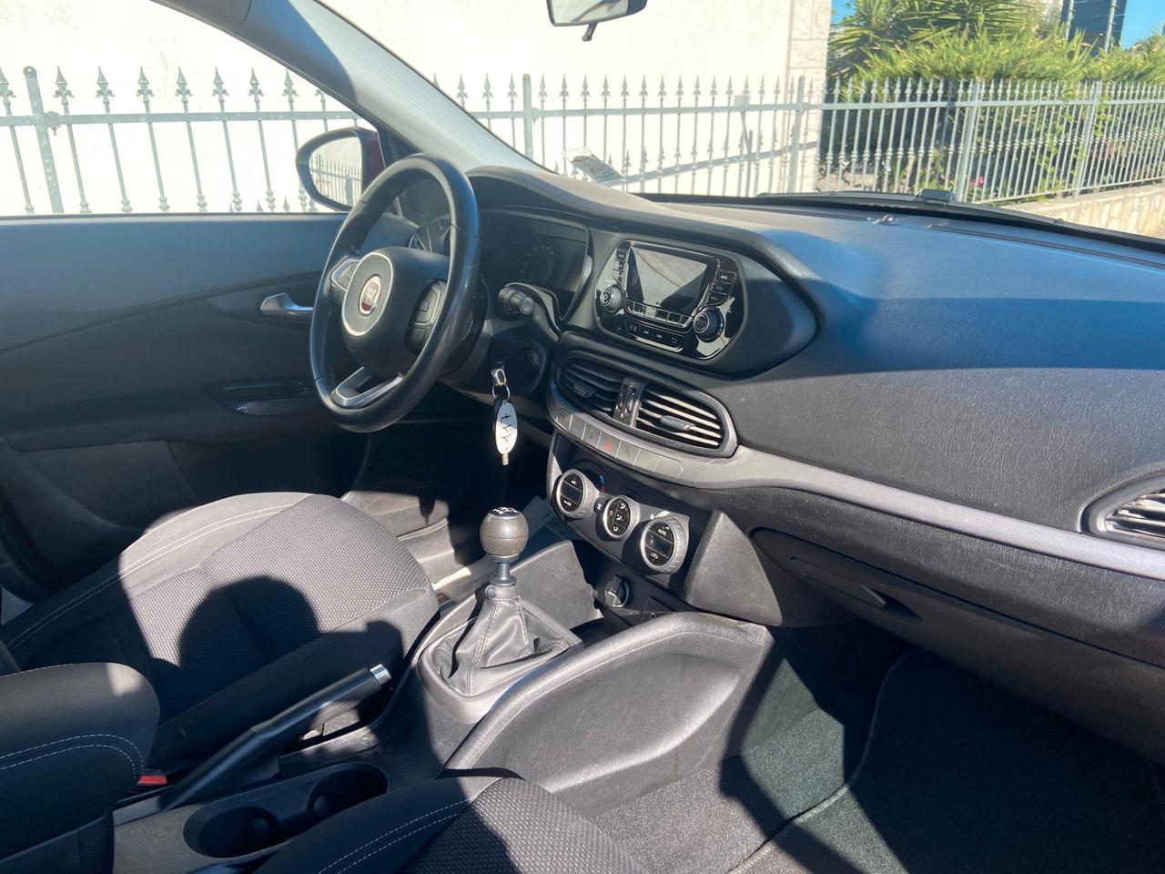Fiat Tipo 1.6 Mjt S&S SW Lounge