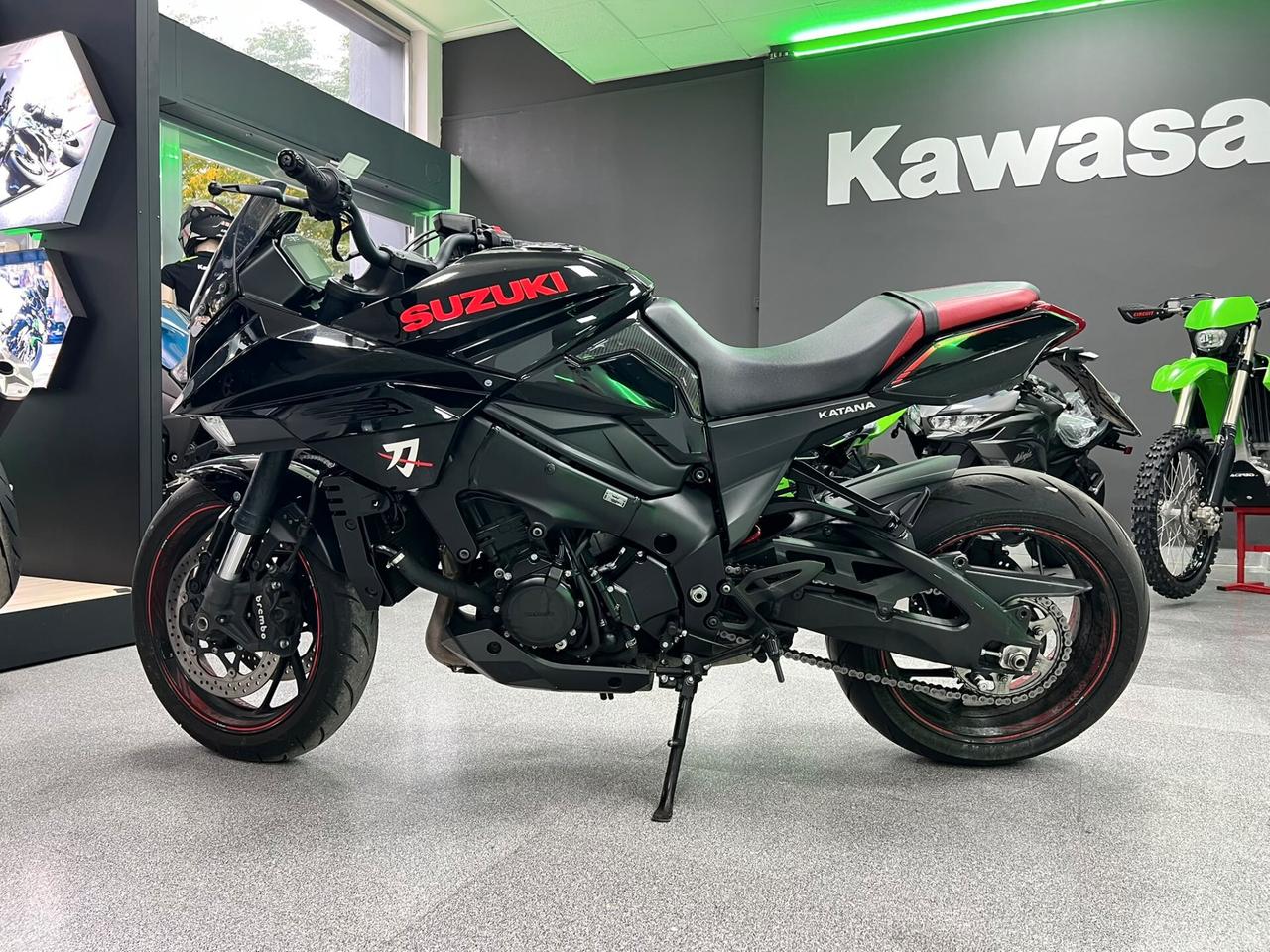 Suzuki GSX S 1000 Katana super accessoriata