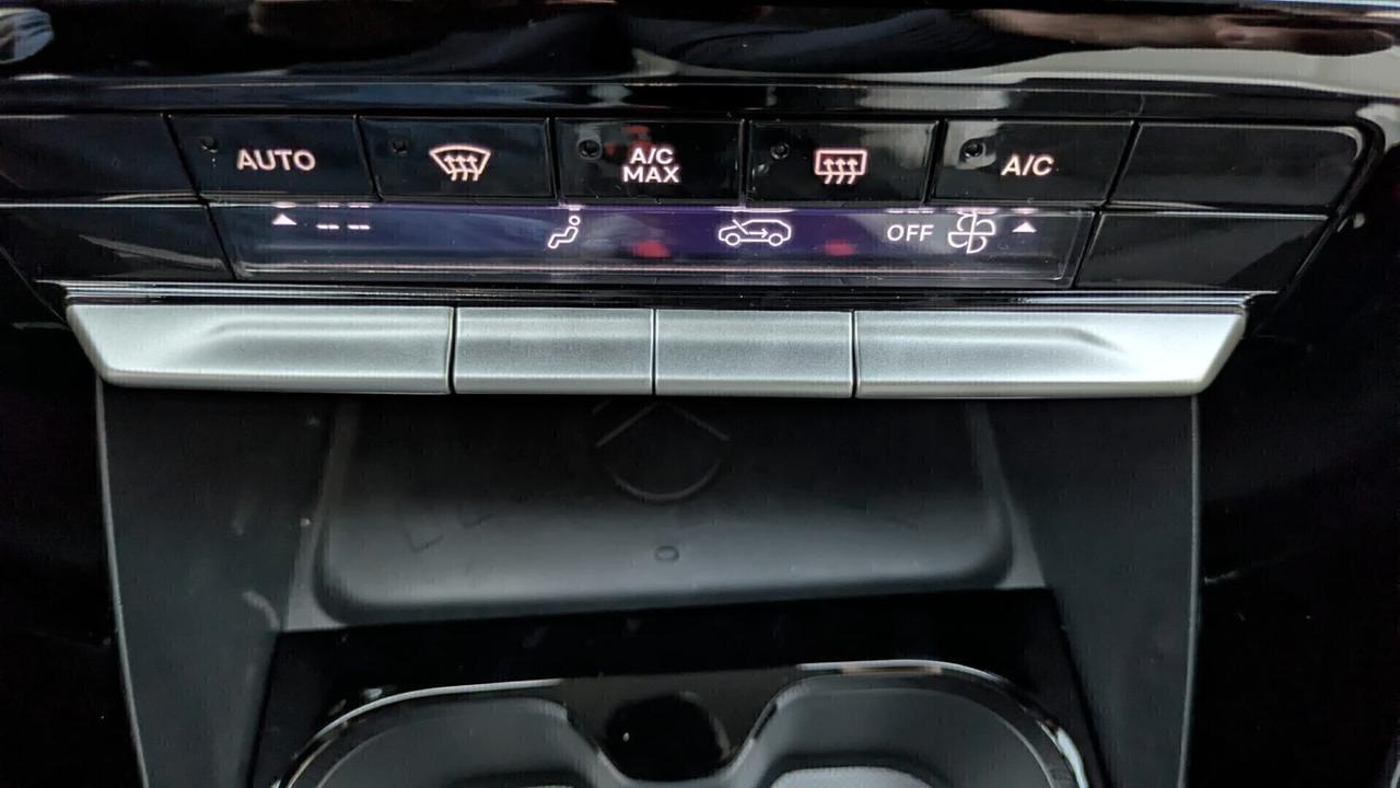 Citroen C3 110 HYBRID MAX KM0