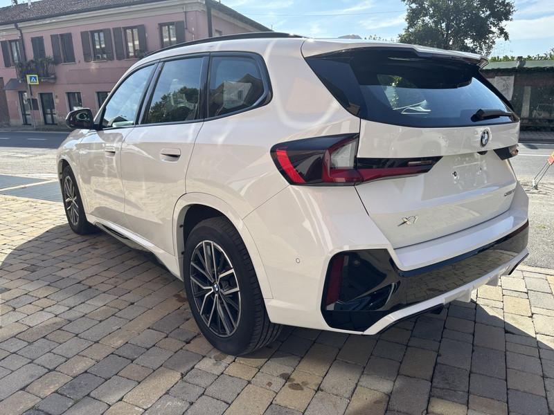 BMW X1 sdrive18d auto FULL LED-NAVI-CAM-18"