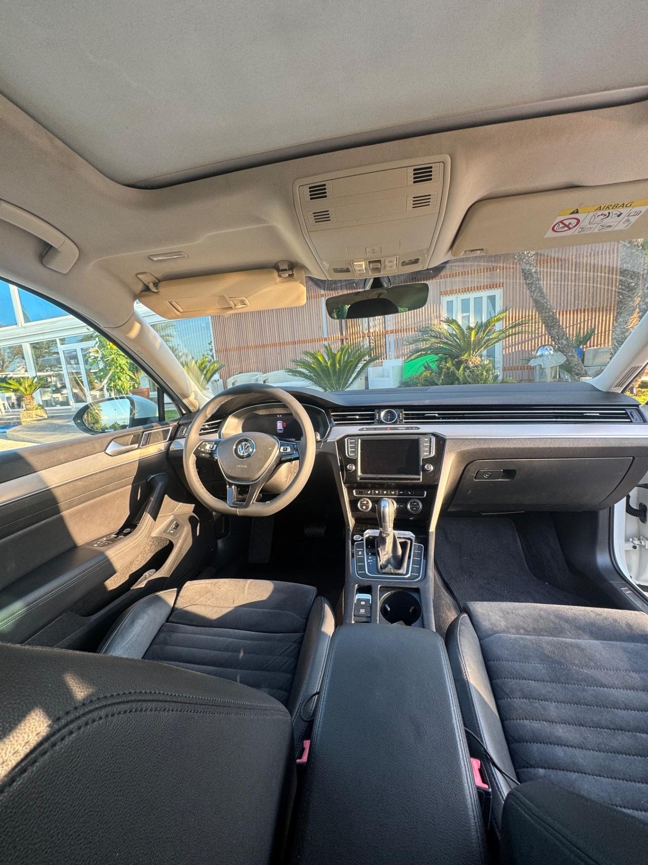 Volkswagen Passat Variant 2.0 TDI 190 CV DSG Highline BlueMotion Tech.
