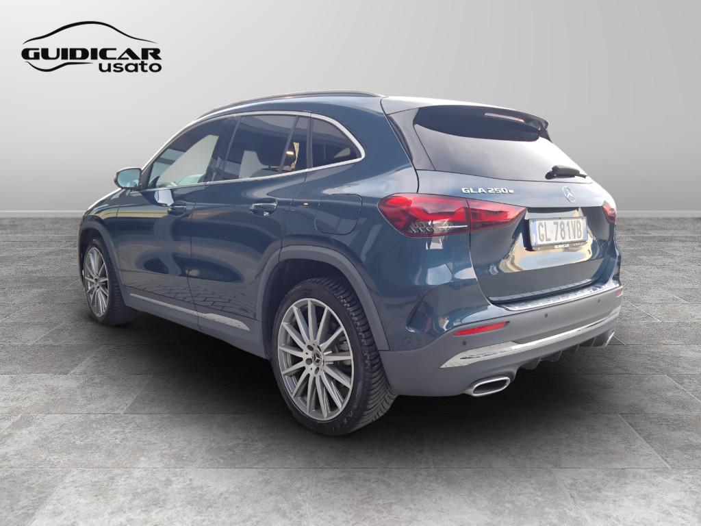 Mercedes-Benz GLA-H247 2020 - GLA 250 e phev (eq-power) Premium auto