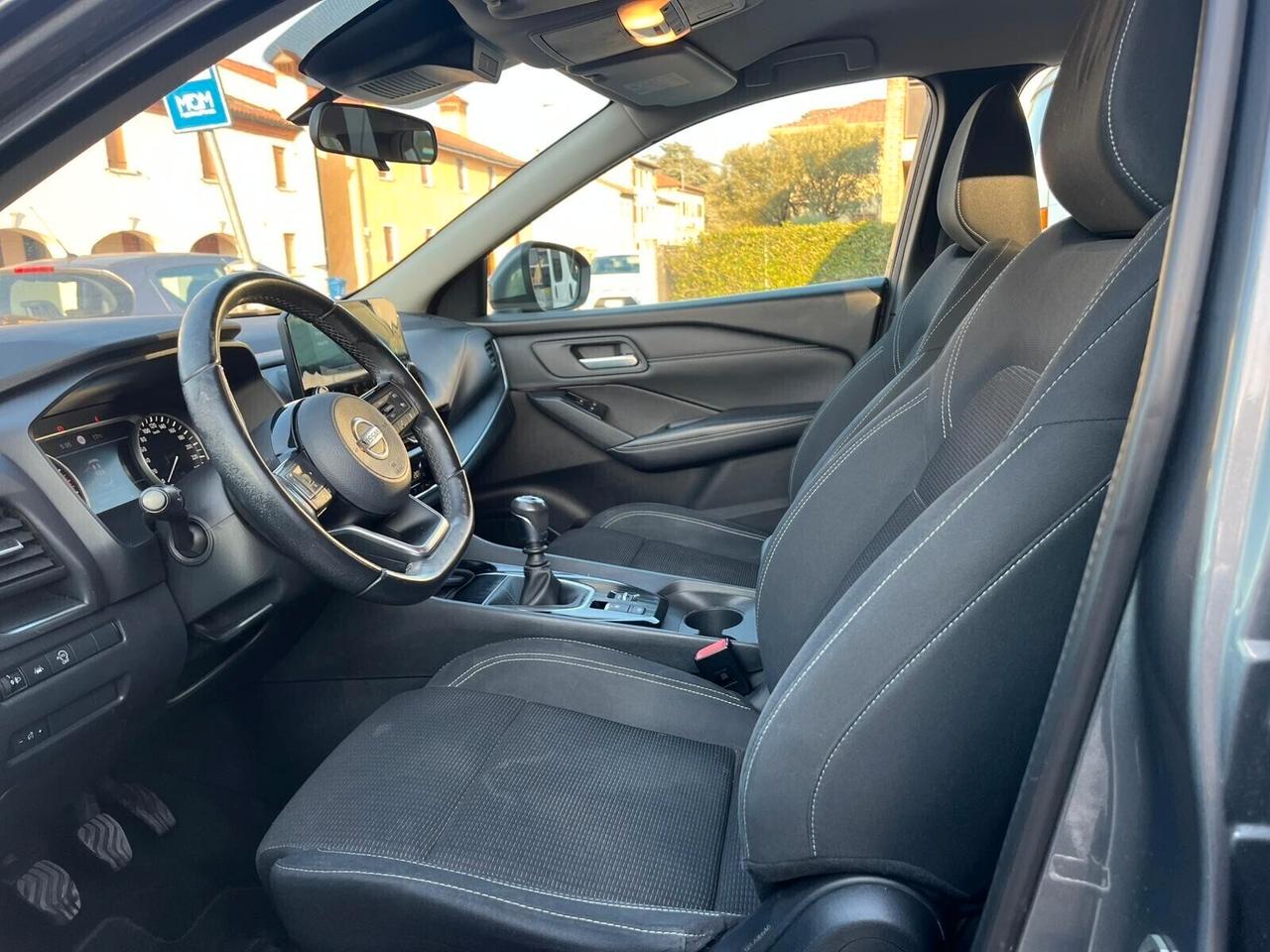 Nissan Qashqai MHEV 140 CV Business