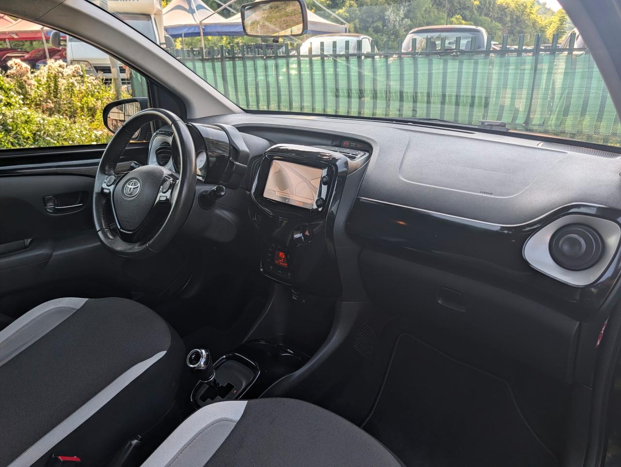 Toyota Aygo 1.0 VVT-i 69 CV 3 porte x-clusiv MMT