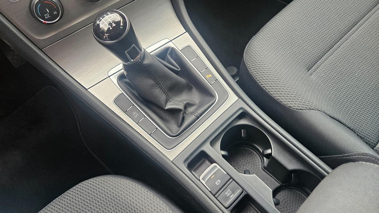 Volkswagen Golf Variant 1.6 tdi Comfortline 105CV CRUISE-SENSORI-