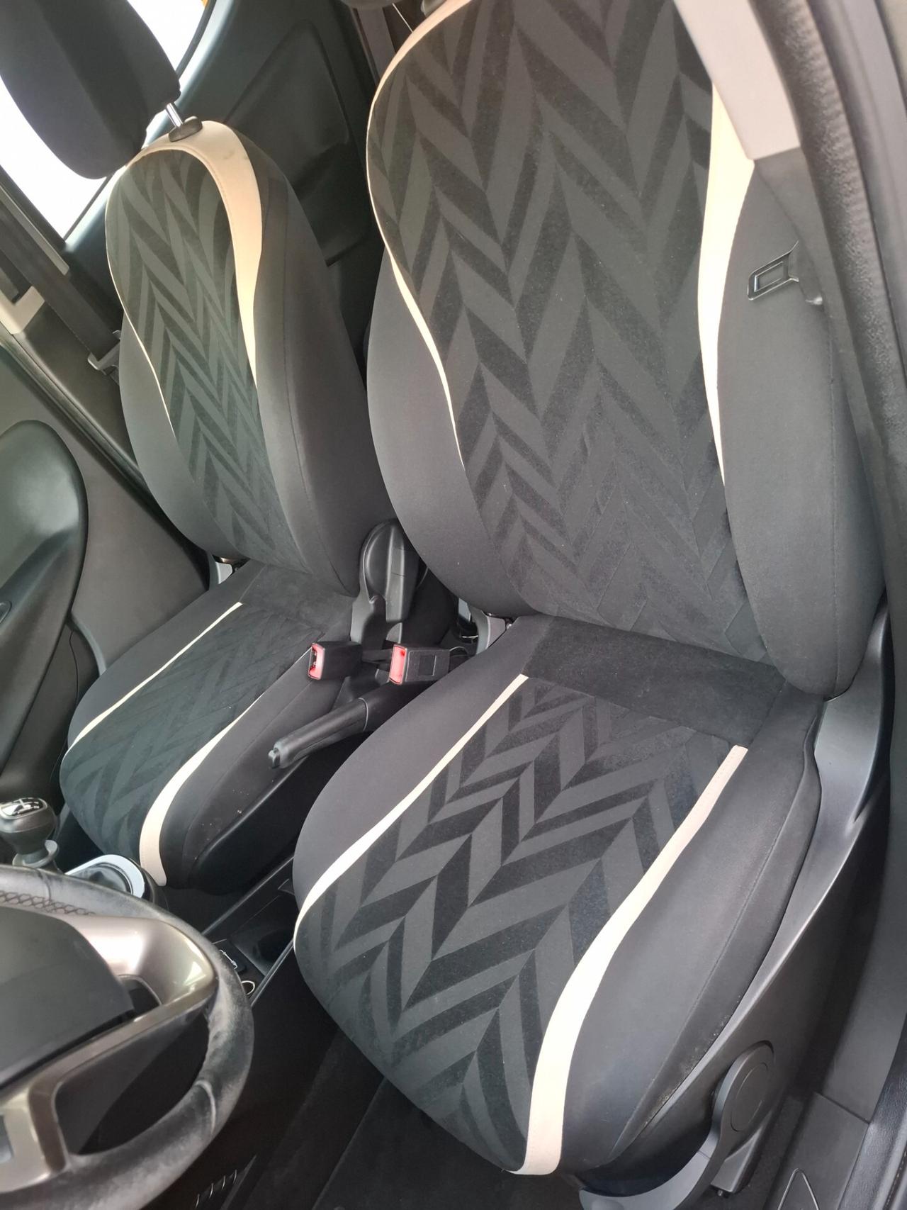 Lancia Ypsilon 1.2 69 CV 5 porte Silver
