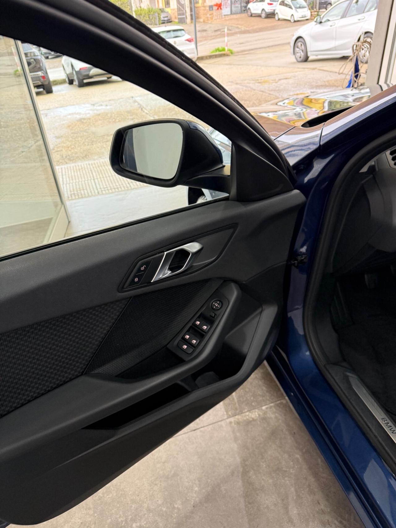 Bmw 116 116d 5p. Sport uni proprietario 15-10- 2020