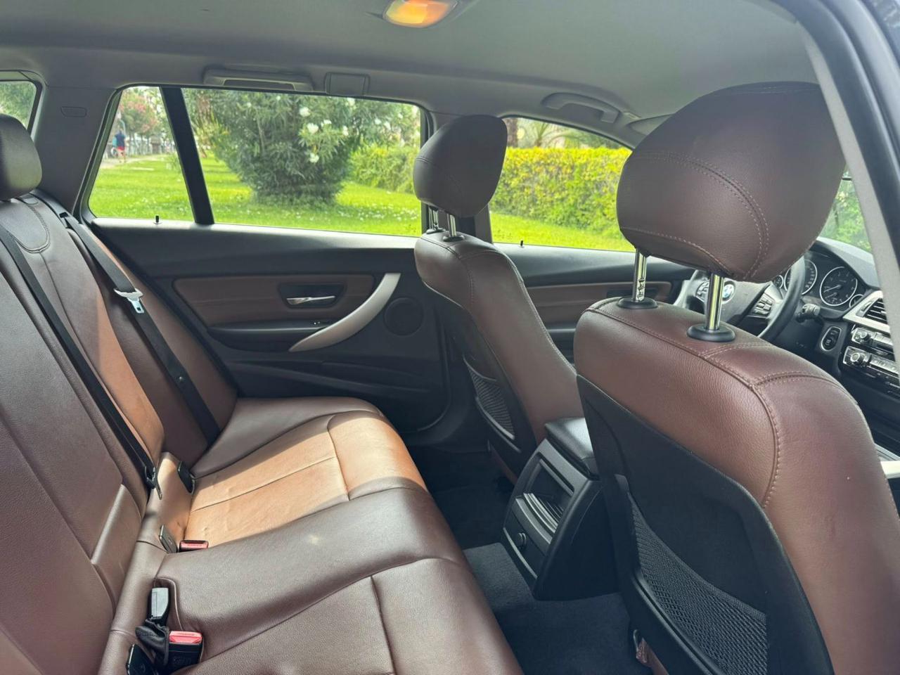 BMW 318 d Touring Luxury auto
