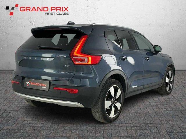 VOLVO XC40 T3 Geartronic Momentum