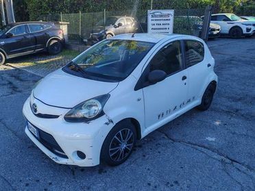 Toyota Aygo Aygo I 2012 5p 1.0 Active connect