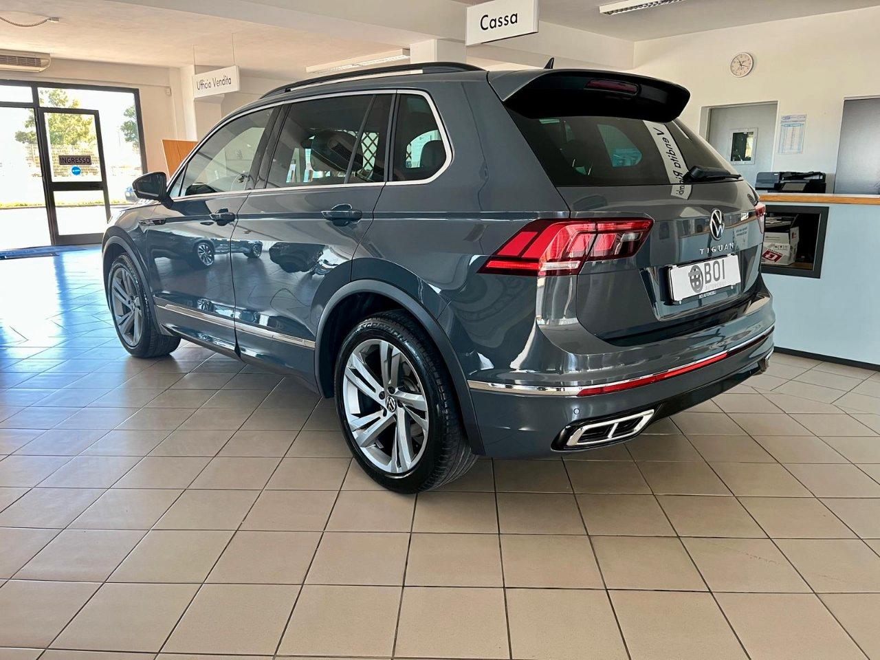 Volkswagen Tiguan 2.0 tdi R-Line 150cv dsg