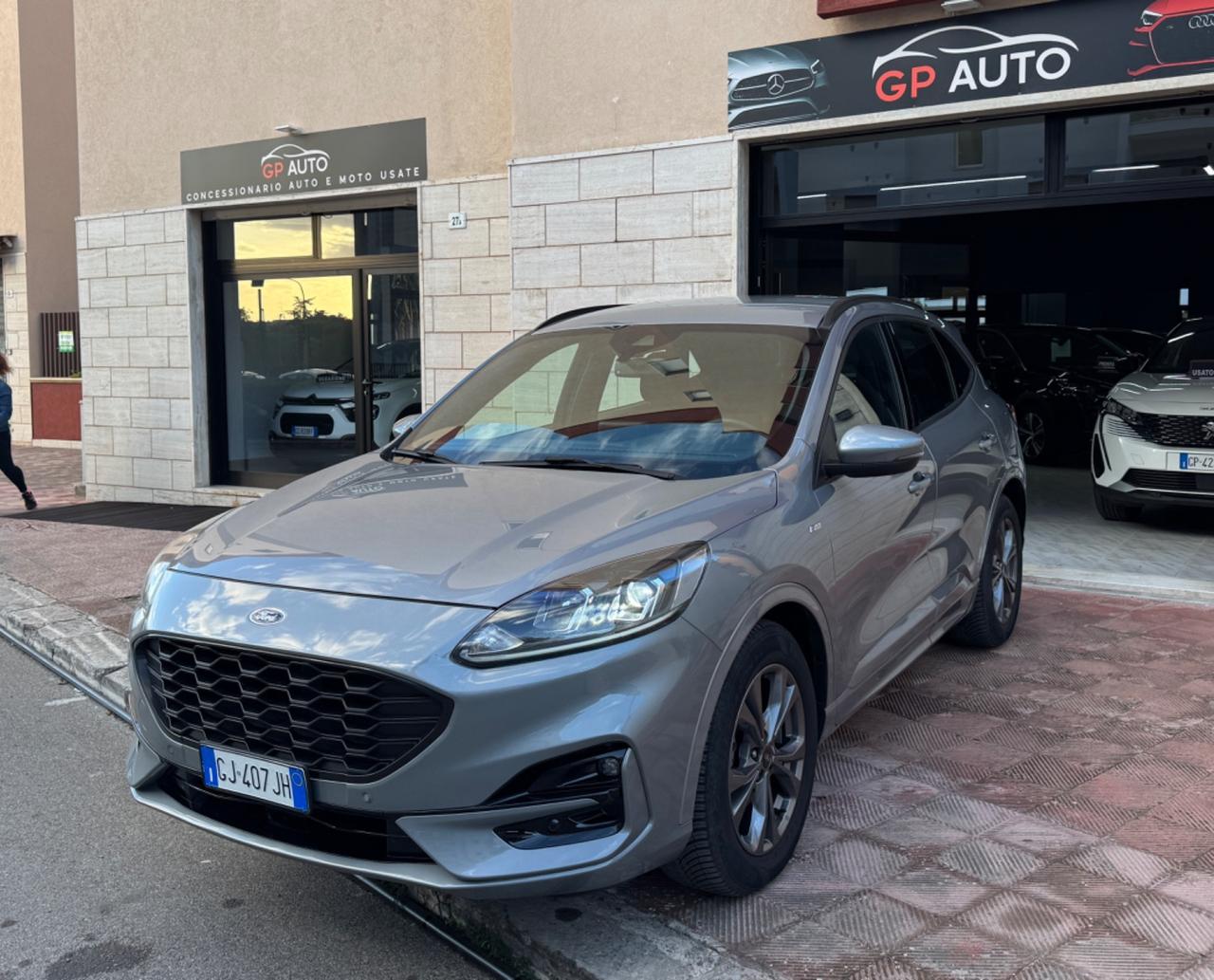 Ford Kuga 1.5 TDCI 120 CV ST-Line AUTO