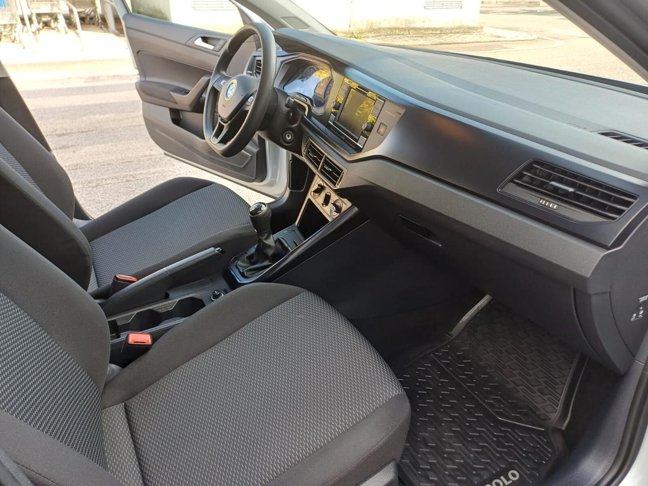 Volkswagen Polo 1.0 MPI 65 cv 5 porte Trendline BMT