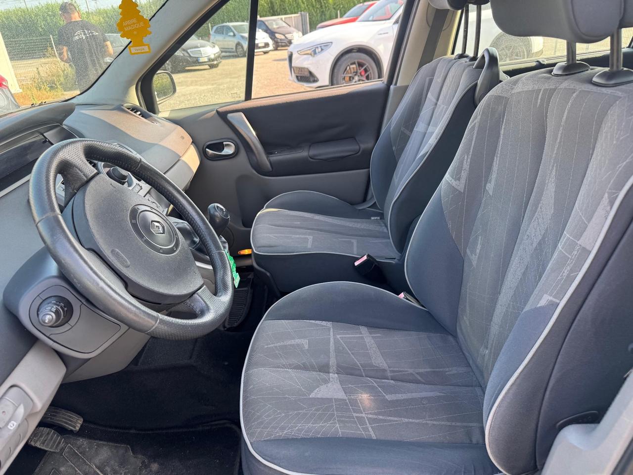 Renault Scénic 1.5 dCi 82 CV – 2004 – 127.000 km