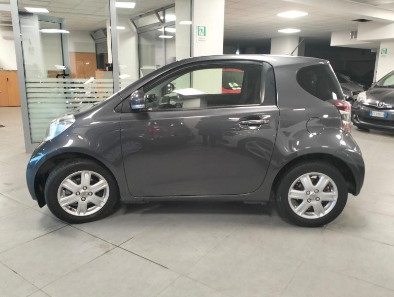 Toyota iQ 1.0 Active (sol) cvt E5