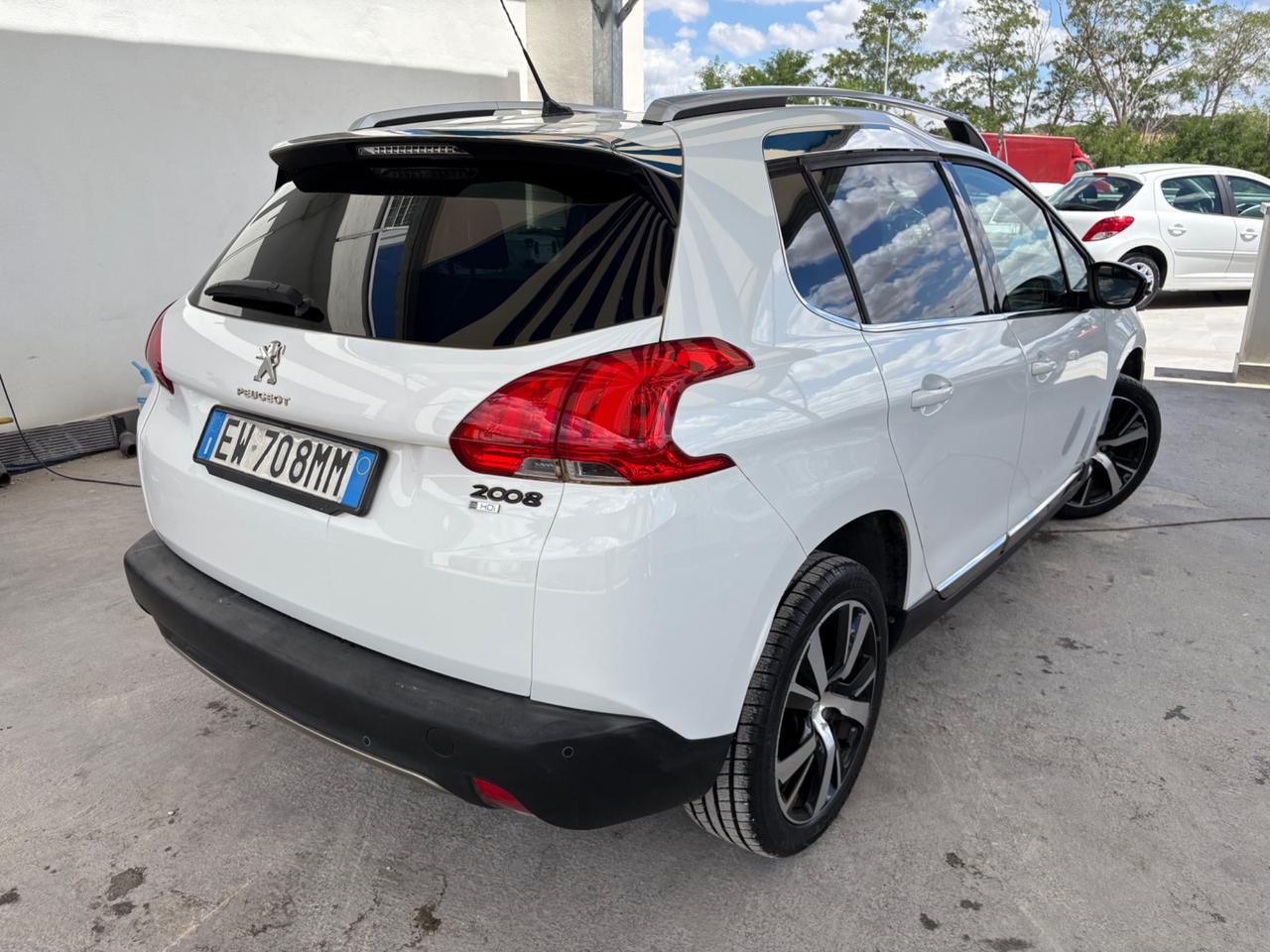 Peugeot 2008 1.6 e-HDi 92 CV Stop&Start Allure