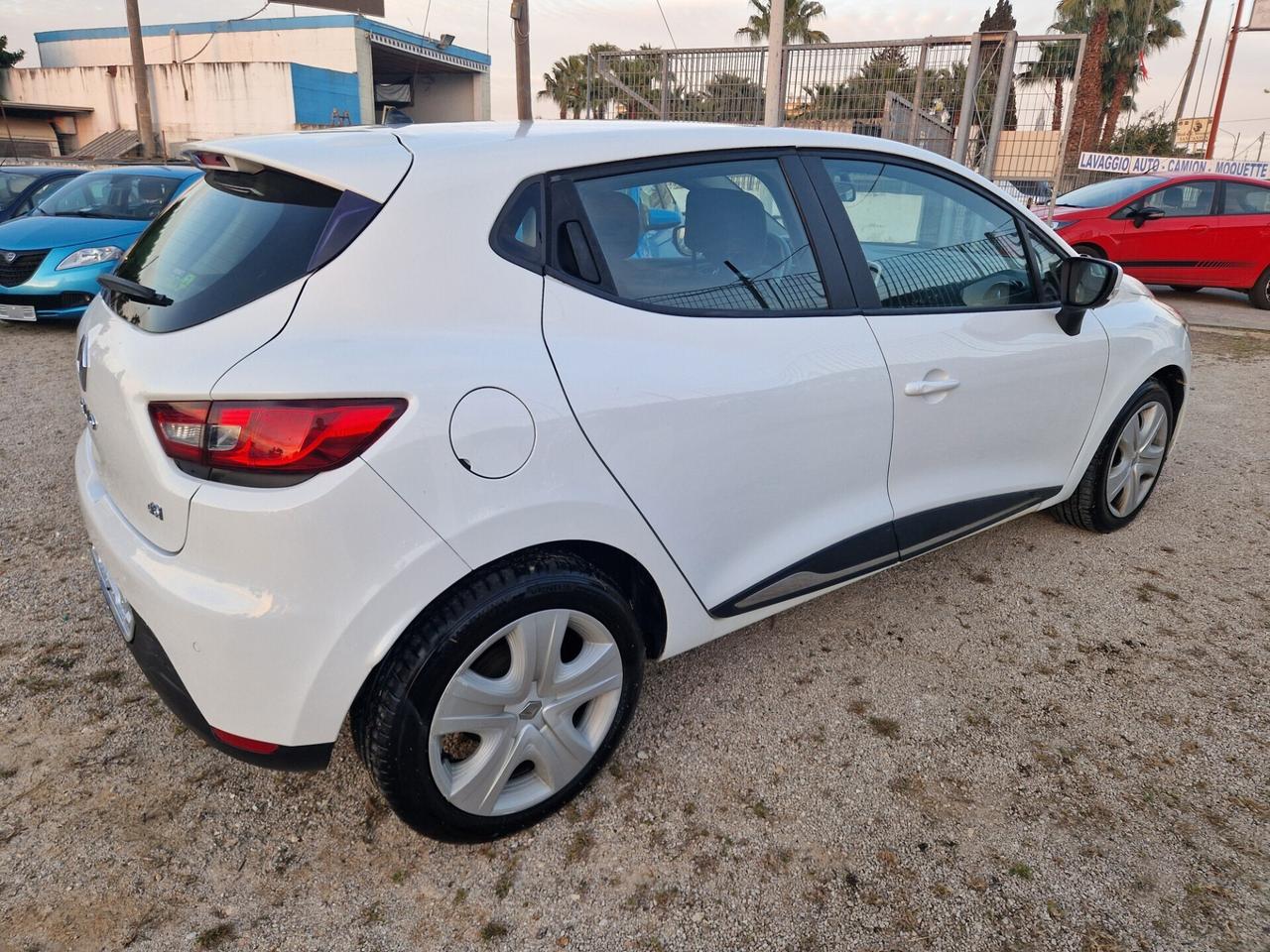 Renault Clio 1.5 dCi 90CV - 2015