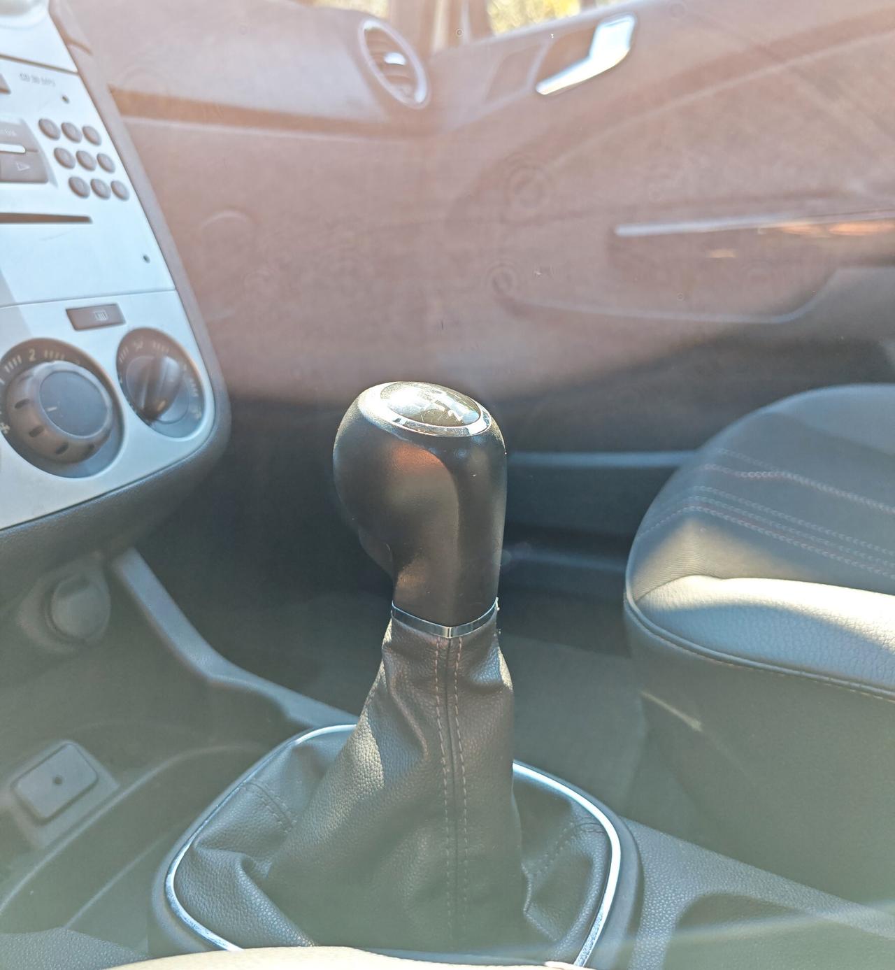 OPEL CORSA CON CATENA DISTRIBUZIONE 2013